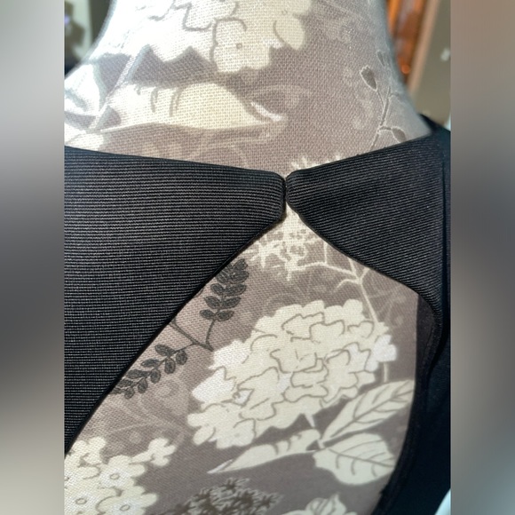 Nicole Miller New York Detail Floral Embellished Dress Sz 8 - Picture 7 of 9